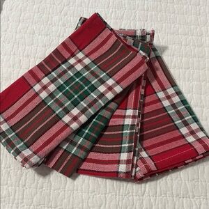 💕New Plaid Red and Green Napkins